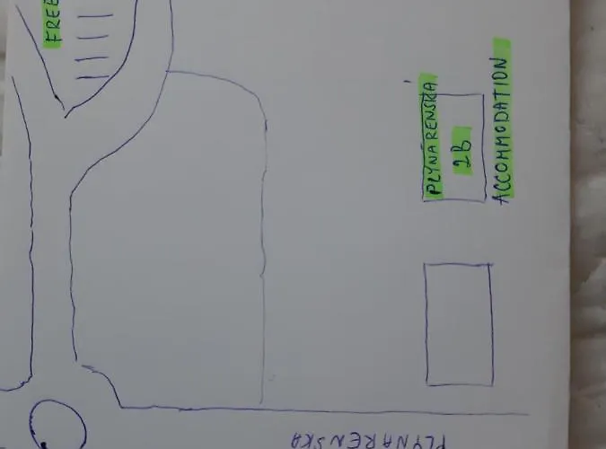 بيت شباب Living By The Bus Station